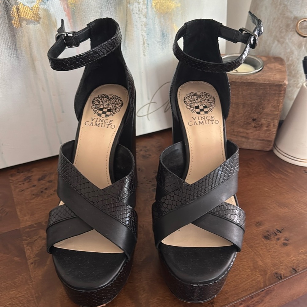 Vince Camuto Gruelie heel
